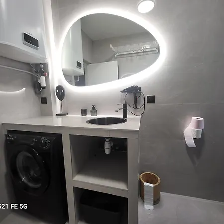 Apartment Grand T2 Cours Napoleon B *