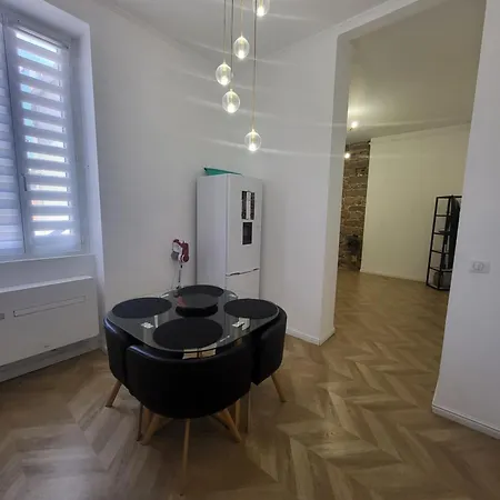 Grand T2 Cours Napoleon B Lägenhet *