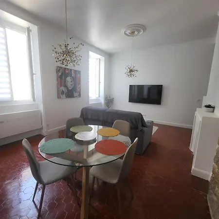 Lägenhet Grand T2 Cours Napoleon B Ajaccio (Corsica)