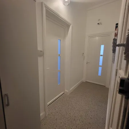 Lägenhet Grand T2 Cours Napoleon B *