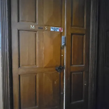 Grand T2 Cours Napoleon B Ajaccio (Corsica)