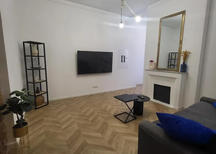 Grand T2 Cours Napoleon B Apartament