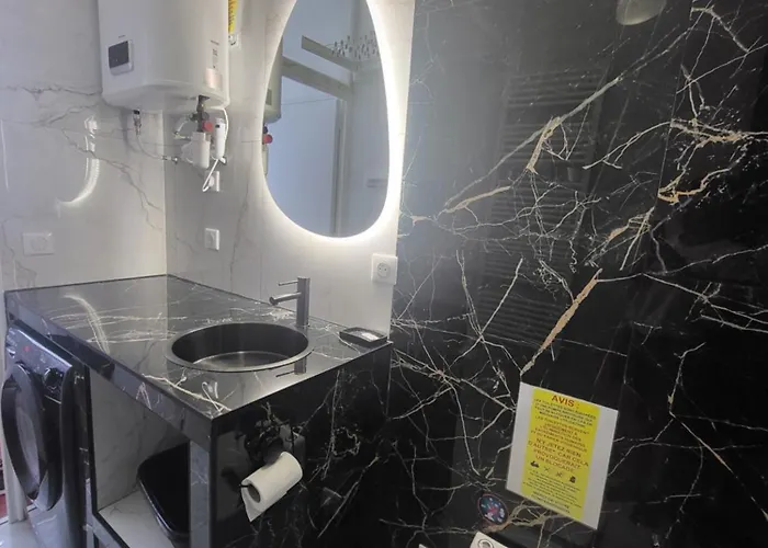 Grand T2 Cours Napoleon B Ajaccio (Corsica)